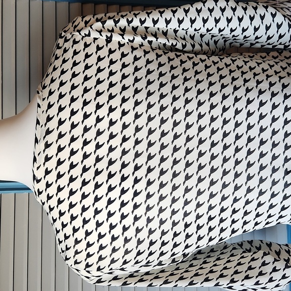 Collective Concepts Bird Print Blouse - Picture 11 of 14